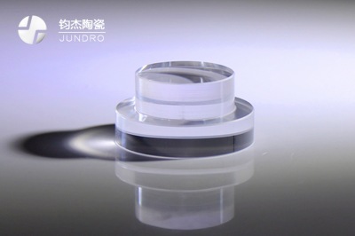 如何保證藍(lán)寶石水晶加工服務(wù)的精度？